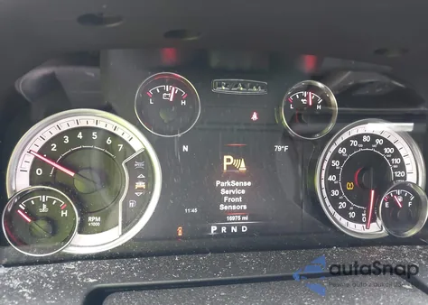 2018 Ram 1500 Night 4X4 5'7 Box z USA, uszkodzony, nr VIN 1C6RR7MT7JS116786